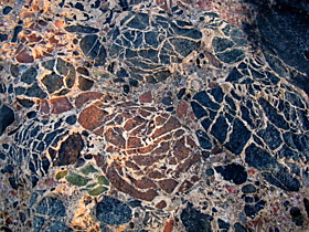 Камешки из лавы